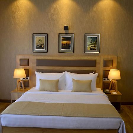 Belmont Boutique Hotel - Free Airport Shuttle Service Negombo Pokoj fotografie